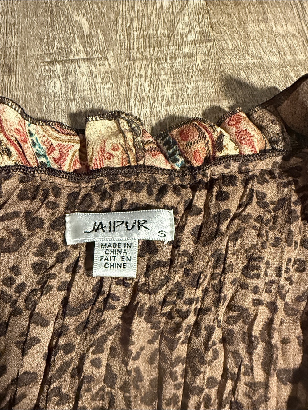 4/$30 Jaipur Brown Leopard Print Ruffle Crinkle top size small - Picture 3 of 4